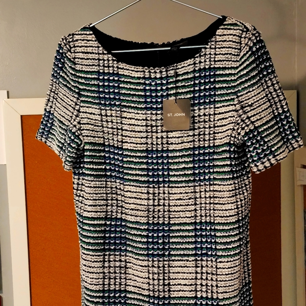 I have too many dresses & need lighten my xloset.